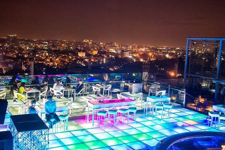 rooftop photography for couples in Bangalore